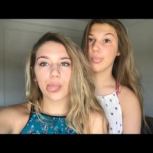 Meet your Posher, Adia